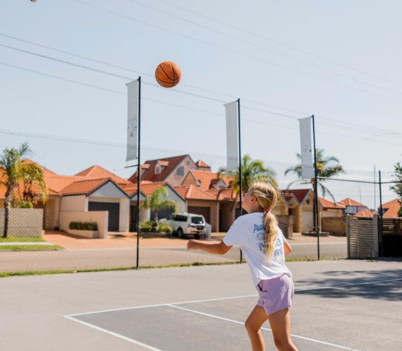 Basketball ring at Captains Cove Waterfront Apartments